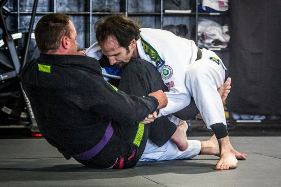 Brazilian Jiu Jitsu vs Muay Thai: Which One is For You?